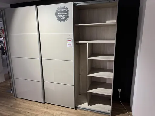 Schwebetürenschrank Phönix F17